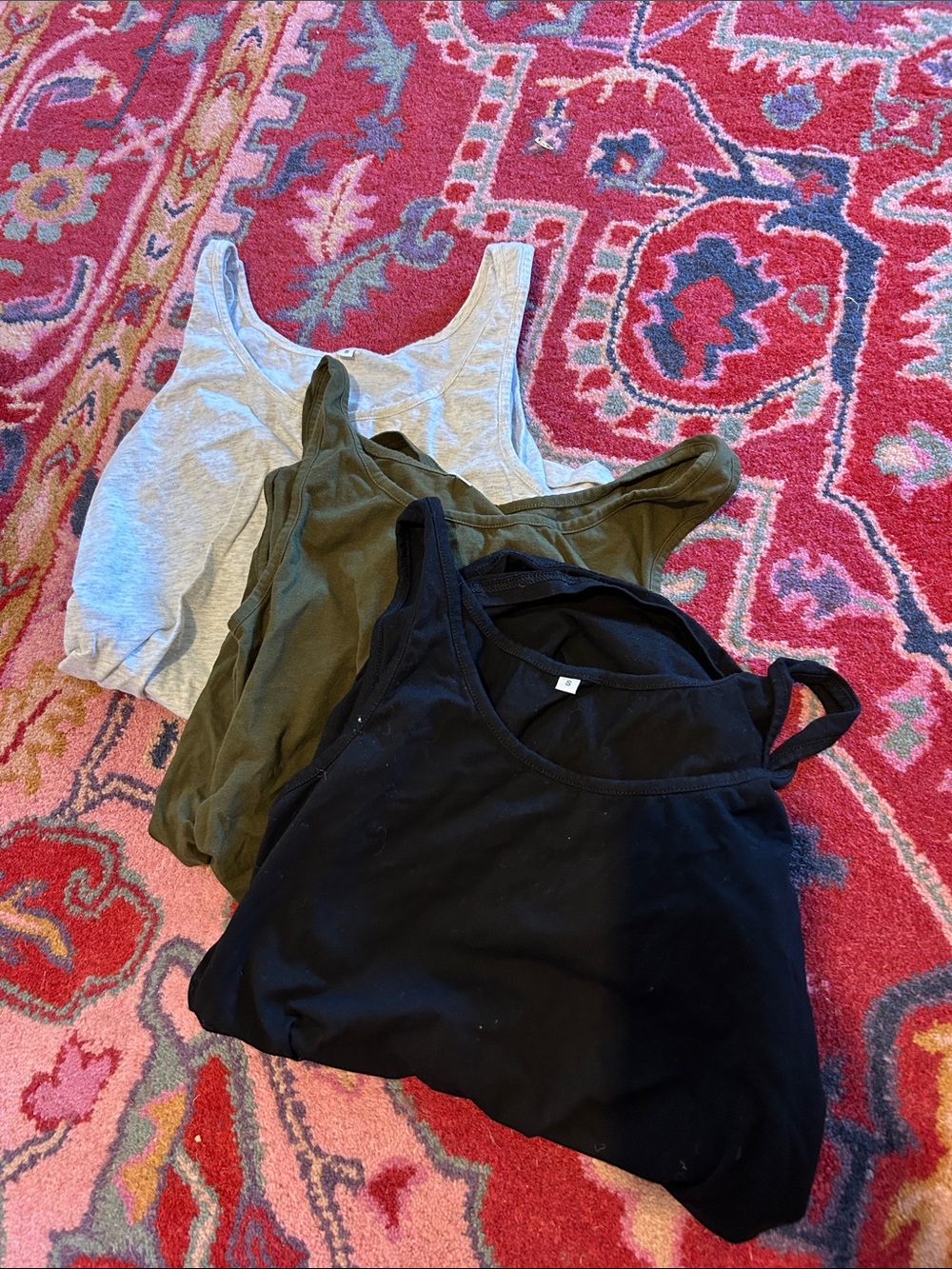 Maternity tanks - size S